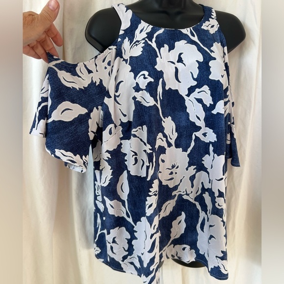 Unbranded Peekaboo Shoulder Blue/Wht Floral Dress Shirt Women's Sz XXL - Picture 3 of 8